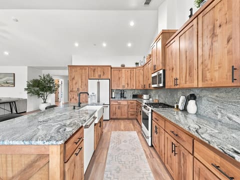 Photograph 16 of 9081 Silver King Rd